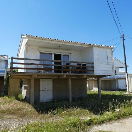 Un Chalet En Bois A La Plage Villa Gruissan Exterior foto