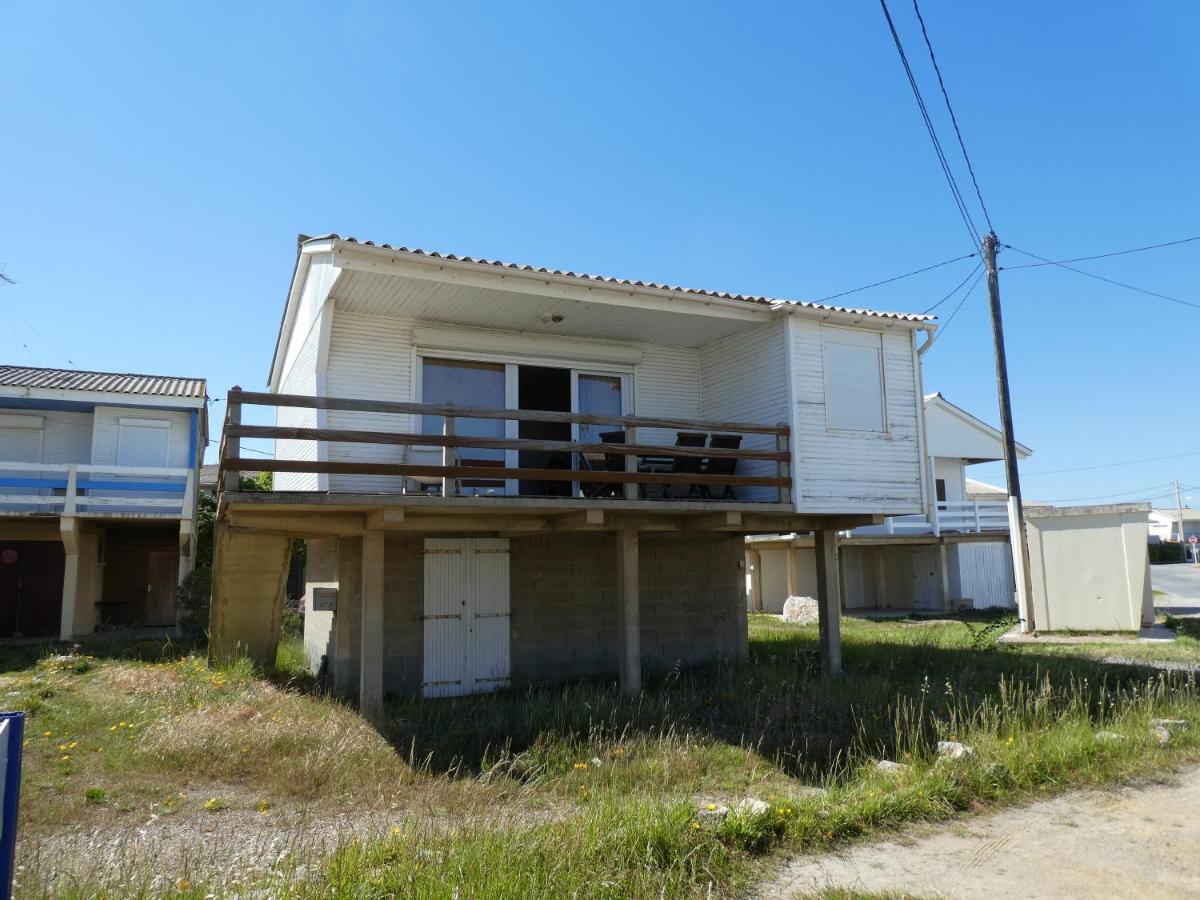 Un Chalet En Bois A La Plage Villa Gruissan Exterior foto